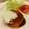 Salmon Burgers with Teriyaki-Mayonnaise Sauce