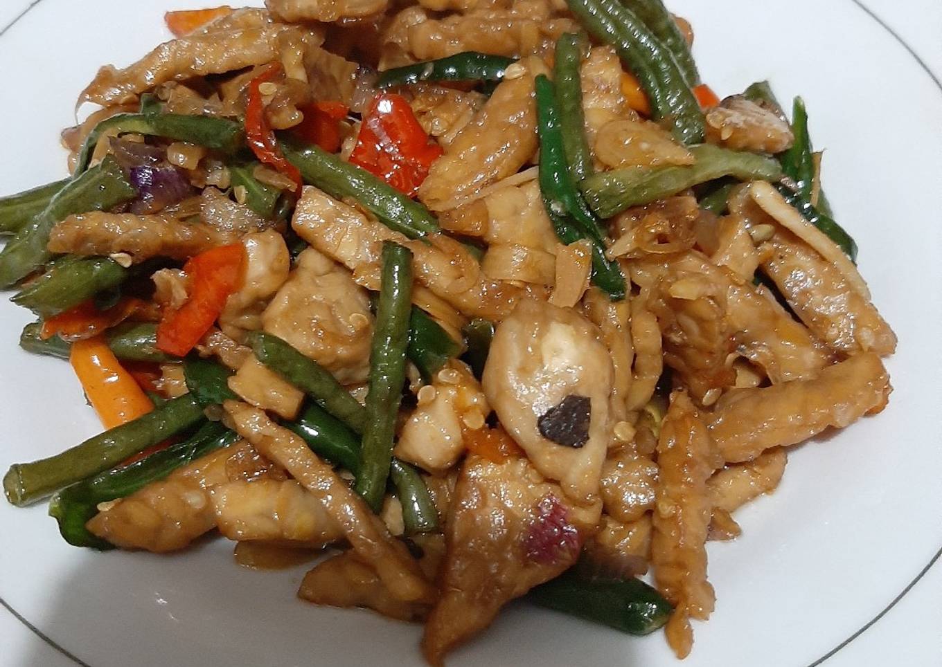 Oseng kacang panjang tempe semangit