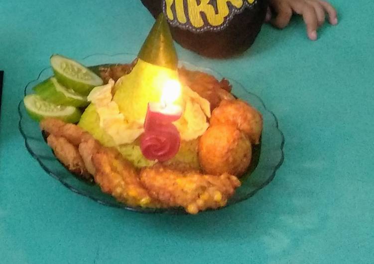 Nasi kuning buat ank ultah