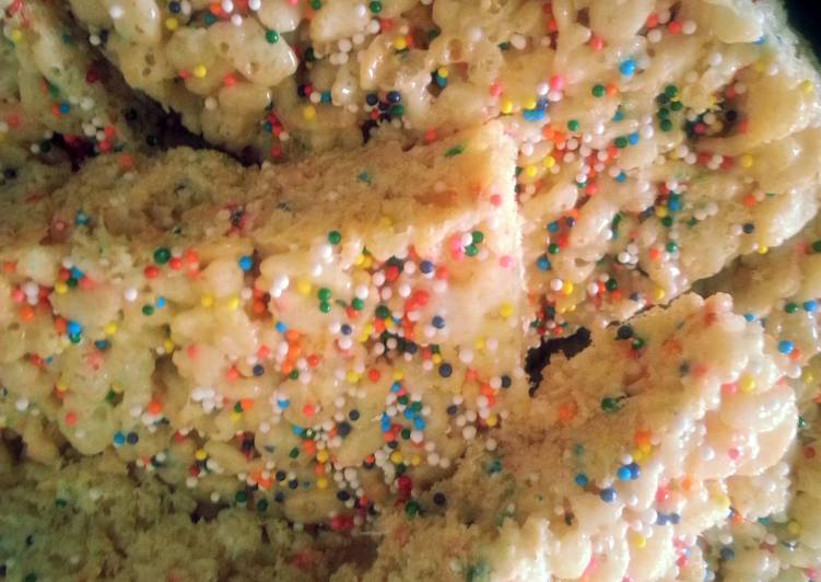 Simple Way to Prepare Speedy Let Them Eat Cake - Batter Rice Krispies Treats!