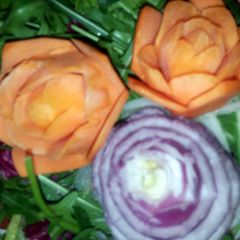 A picture of AMIEs GREEN SALAD.