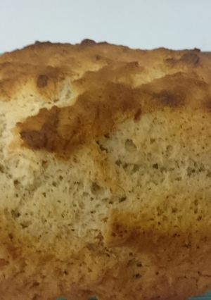A picture of Garlic Beer Bread.