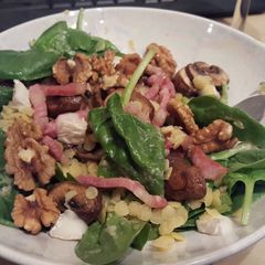 A picture of Spinach, Bacon, Mushroom and Lentil salad.