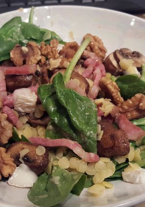 A picture of Spinach, Bacon, Mushroom and Lentil salad.