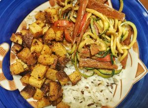 Foto de "Bowl" de Legumes Salteados e Seitan Picante