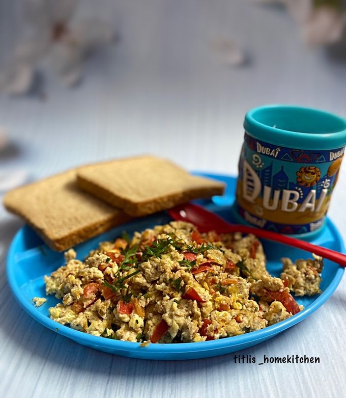 Porno mushuk hojatxonada josuslik qildi Yalangoch aborigen ayollarning fotosuratlari