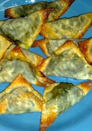 A picture of Deliciously Baked Shrimp & Kale Wontons.