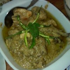 A picture of White Chicken by Nancy.