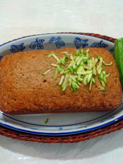 A picture of best zucchini bread.