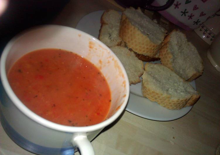 Recipe of Quick Roasted Tomato and Red Pepper Soup