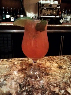 A picture of Strawberry proseco mojito.