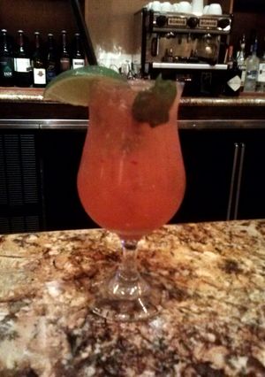 A picture of Strawberry proseco mojito.