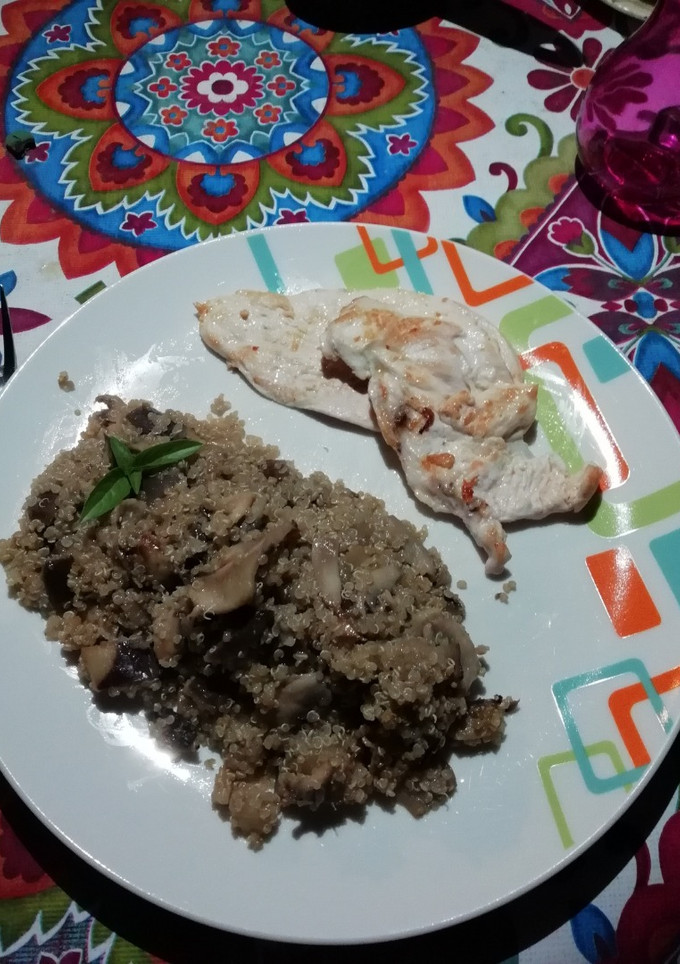 Una foto de Quinoa con verduras