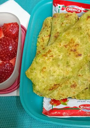 A picture of Enticing Green Peas Paratha (tiffin).