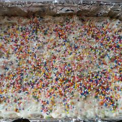 A picture of Easy Krispy fudge.