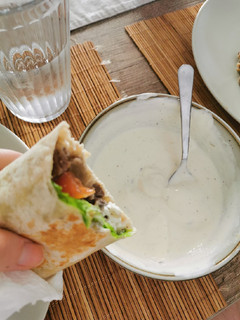 Una foto de Salsa de yogurt para durum