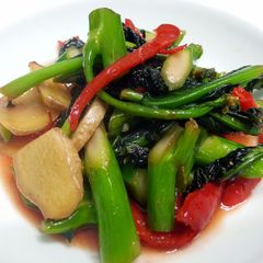 A picture of Chinese Brocoli With BBQ Chinese Sauce (Char Siew Sauce ).