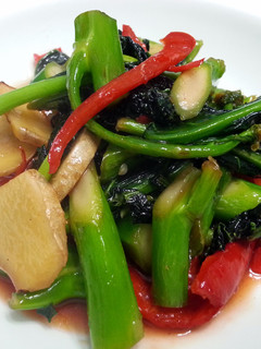 A picture of Chinese Brocoli With BBQ Chinese Sauce (Char Siew Sauce ).
