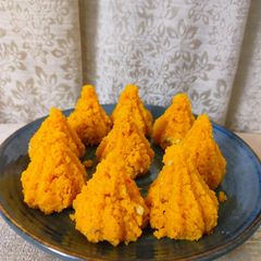 A picture of Mawa Modak.