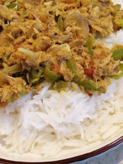 صورة لوصفة رز ابيض مع التونة