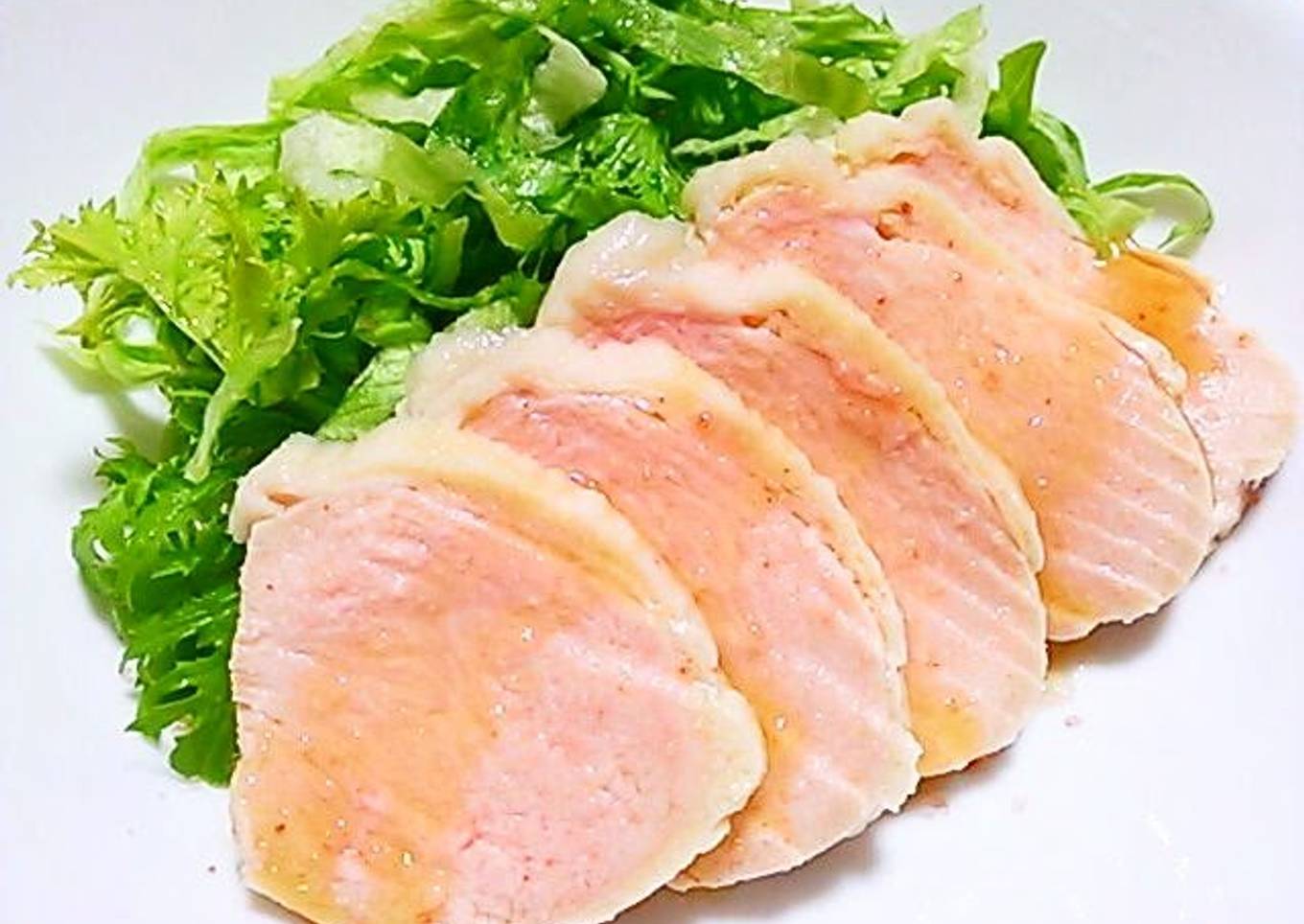 Moist Boiled Chicken with Sesame Oil