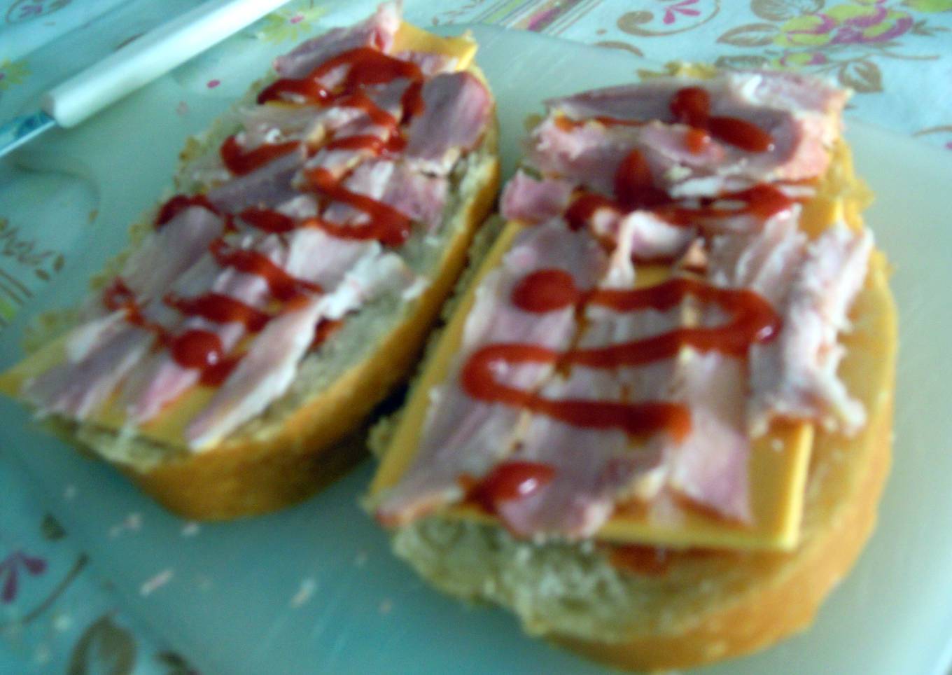 Bacon Sandwiches (easy to make)