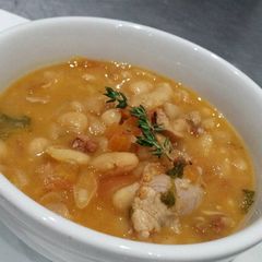 A picture of Castelnaudary Cassoulet.
