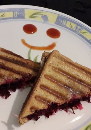 A picture of Mayo beetroot sandwich #vaishnavi.