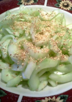 A picture of Marinated Cucumers.