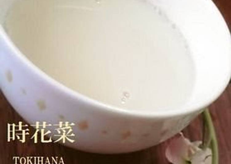 Simple Way to Prepare Ultimate Easy Warming Turnip and Soy Milk Soup