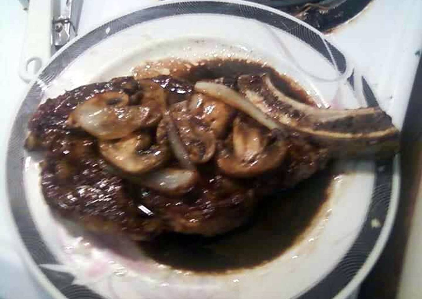 Rib steaks with a Balsamic Sauce
