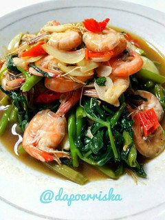 Foto resep Tumis kangkung udang by Me 🙅