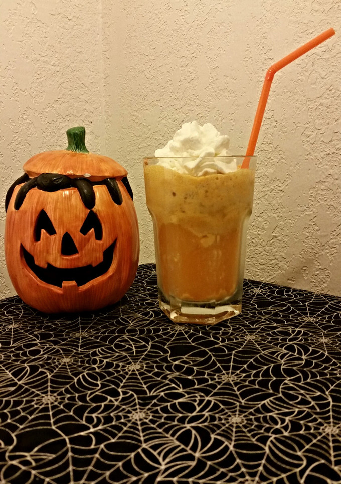 A picture of Pumpkin Float Punch.