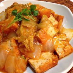A picture of "Shrimp" in Chili Sauce with Atsuage and Chinese Cabbage.
