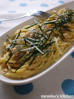 A picture of Doubled Dashi Stock Punch Makes it Tasty: Tuna, Mayonnaise, and Soy Sauce Pasta.