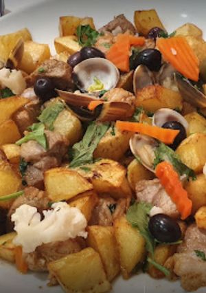 Foto de Carne de Porco à Alentejana