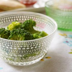 A picture of Easy-to-Make with a Microwave Broccoli.