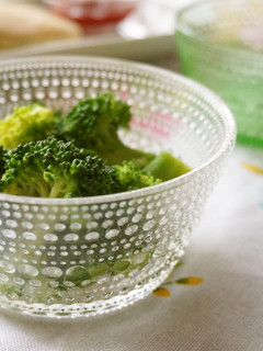 A picture of Easy-to-Make with a Microwave Broccoli.