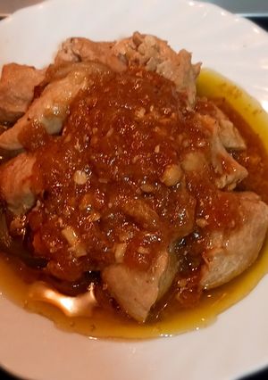 Una foto de Pechuga de Pollo en Salsa de Cebolla