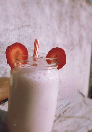 Una foto de Licuado de frutilla 🍓🍓