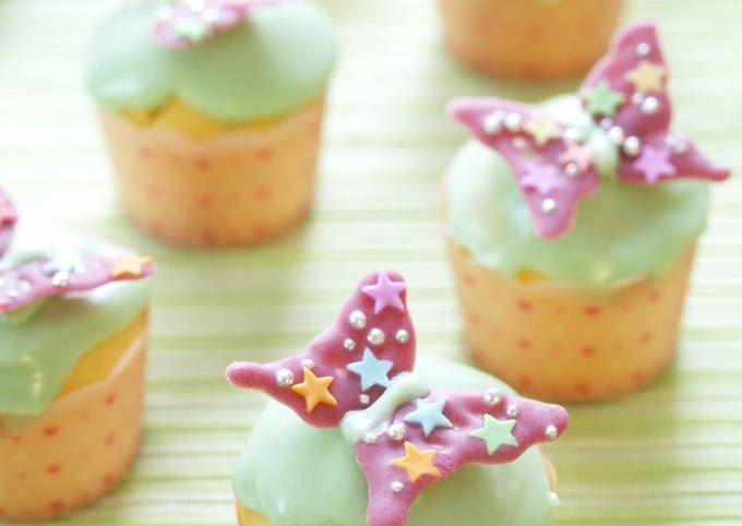 Spring Coloured Butterfly Cheese Cupcakes