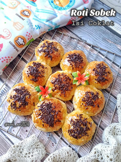 Foto resep Roti Sobek Isi Coklat (Tanpa Ulen)