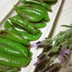 A picture of Crunchy and Delicious! Pan-Fried Sugar Snap Peas.