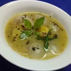 A picture of Mango toha/soup.
