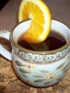 A picture of Slow cooker hot spiced apple cider.