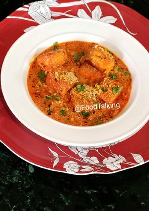 A picture of Creamy Paneer Curry.