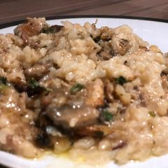 A picture of Chicken, pancetta and wild mushroom risotto.