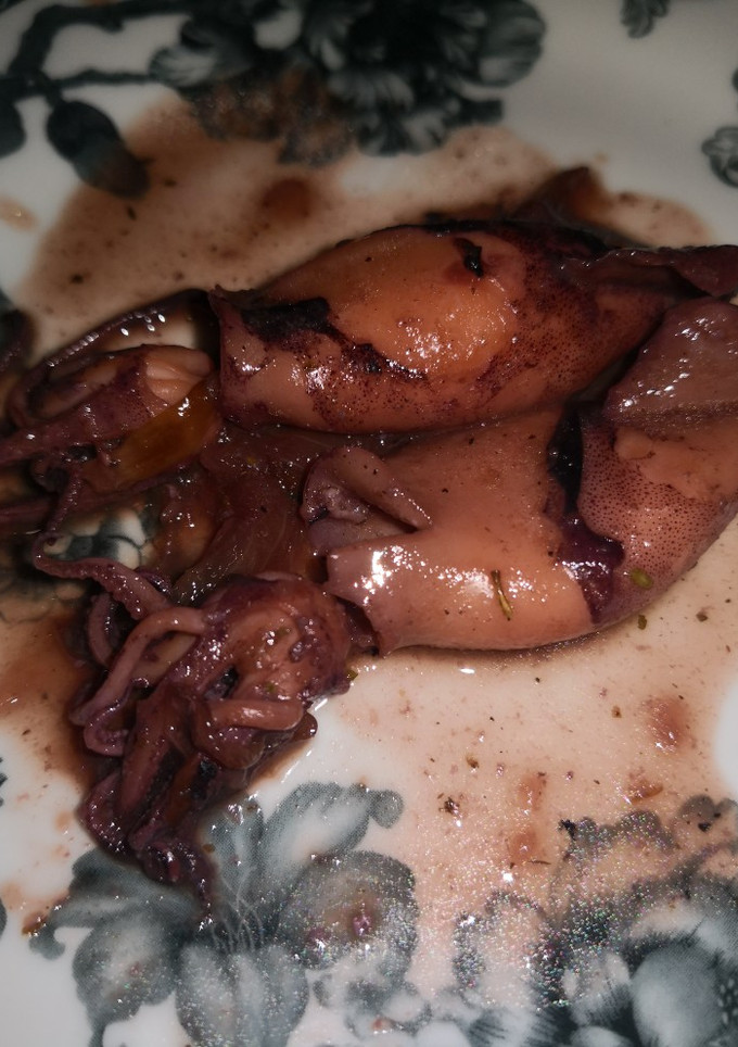 Una foto de Calamares en salsa 🦑