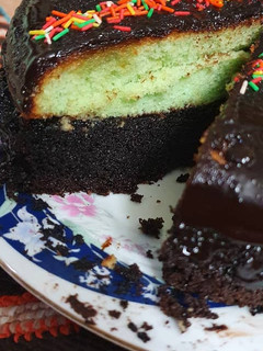 عکسی از دستور کیک اسفنجی و راحت