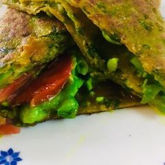 A picture of Palak roti wrap.